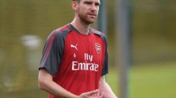 Arsenal confirm first-team star will become academy manager