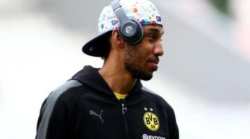 Time’s running out: Chelsea given transfer ultimatum by Dortmund over Aubameyang