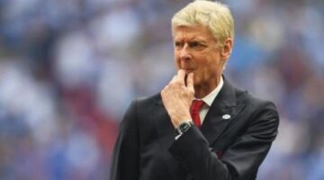 Rewriting history: Arsene Wenger makes ludicrous Sanchez-Van Persie comparison