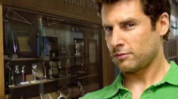 Psych Director Steve Franks Reveals a Riverdale Connection