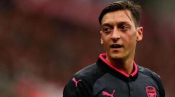 Klopp launches staunch defence of Ozil ahead of Liverpool v Arsenal clash