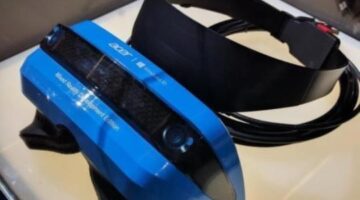 Microsoft Mixed Reality to get support for SteamVR, Minecraft and Halo starting this holiday season