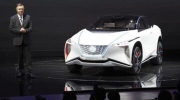 Singing, racing, and sporty electric cars dominate Nissan’s Tokyo Motor Show