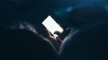 Scientists say smartphone addiction literally alters your brain chemistry