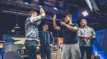 StarCraft pro Larva plays with his feet during ZOTAC Cup Grand Finals match