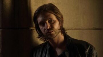 Den of Geek | 12 Monkeys Review: ‘The Beginning’