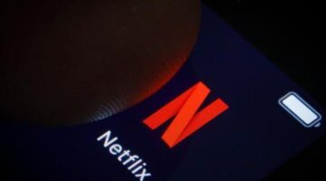 Netflix is introducing Smart Downloads to help you binge even more