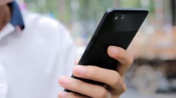 Google Pixel 3 & 3 XL Official Press Image Leaks: Brings First Full-length Look of the Phones