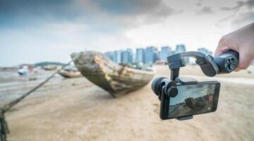 Snoppa just made one of the smallest camera gimbals of all time