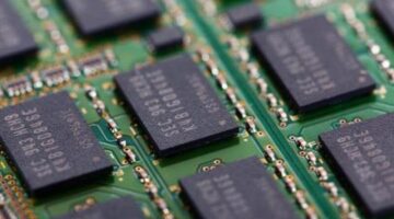 DRAM prices drop 10%, will continue to fall over coming months