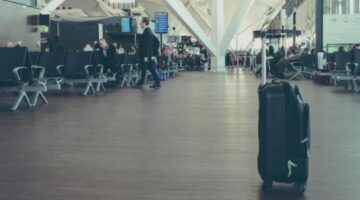 The Bounce app finds places to store your bags during an impromptu sightseeing trip