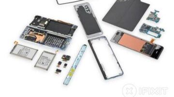 iFixit removed its Galaxy Fold teardown because Samsung wasn’t about it