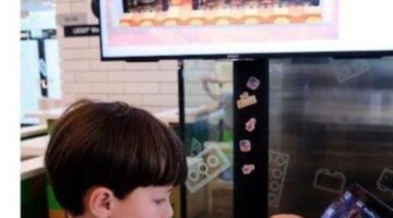 LEGO Tower Game Sets World Record