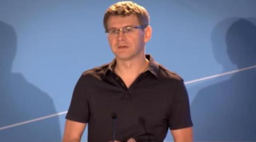 Woman Says Oculus Rift Cofounder Put His Hand Up Her Skirt During VR Demo