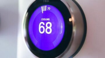 Get a Nest third-gen smart thermostat and Nest Protect smoke alarm bundle for $290