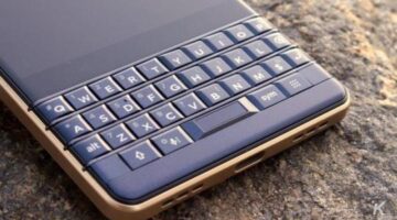 A new 5G Android BlackBerry with a physical keyboard is making a comeback in 2021