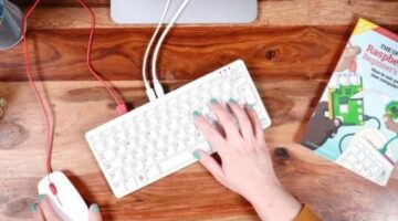 Raspberry Pi now has a computer baked into a freaking keyboard