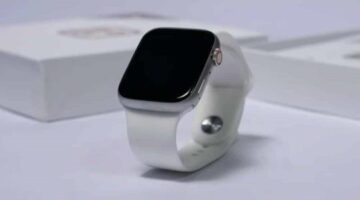 Apple is facing a class-action lawsuit after cracked Apple Watch screens injured users