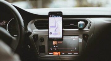 Uber will soon list NYC taxi cabs in its app