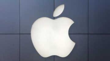 Two more top Apple officials are leaving the tech giant