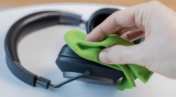 How to Clean Your Headphones Like a Pro – Seven Articles