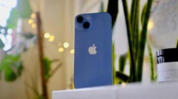 The smartphone market decreased by 17% during the last quarter of 2022