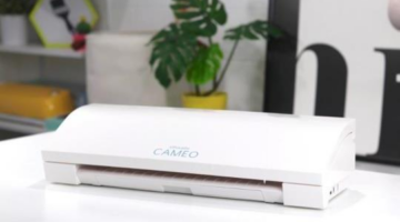 Silhouette CAMEO 3 vs CAMEO 4: Side-By-Side Comparison [2023]