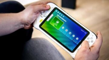 Logitech’s G Cloud gaming handheld launches in Europe