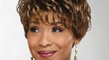 The Perfect Fit: Short Hair Wigs for Older Ladies