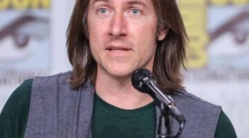 Happy Birthday Matthew Mercer: Voice of Luke Skywalker and Critical Role Icon.