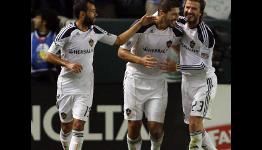 Los Angeles Galaxy 2-1 Seattle Sounders FC: The Galaxy Advance Handily