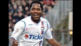 Gerard Houllier Confirms Aston Villa Are In ‘Dialogue’ With Lyon Over Jean Makoun