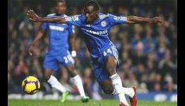 Chelsea and Fulham in talks over Gaël Kakuta loan