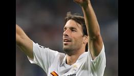 Hamburg Striker Ruud Van Nistelrooy Set To Join Real Madrid After All – Report