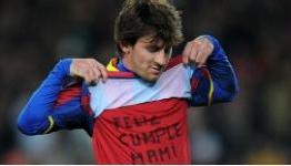 Barca see off Racing, Sevilla cruise