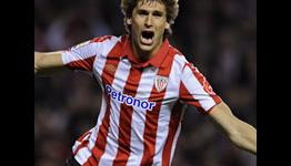 Tottenham have  £33m bid for Fernando Llorente rejected as they line up deadline-day striker deal
