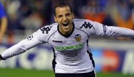 Highlights: Valencia 2-0 Hercules, La Liga 07.02.2011