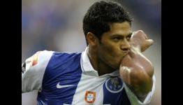 Paper Talk: United urged to get Hulk