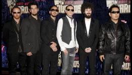 Also Linkin Park play FIFA11