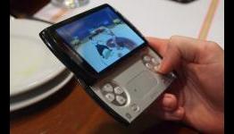 Electricpig – Sony Ericsson Xperia Play: hands on with the PlayStation Phone