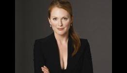 Julianne Moore To Play Sarah Palin In HBO Movie About 2008 Presidential Election