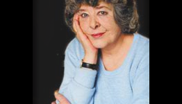 Howl’s Moving Castle’s Diana Wynne Jones Passes Away