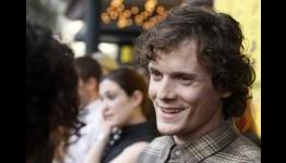 Interview With Anton Yelchin On The Beaver – WGTC