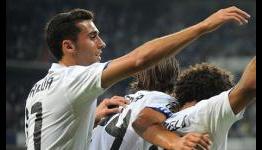 Alvaro Arbeloa hopes to keep firm grip on Tottenham’s Peter Crouch