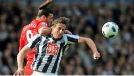 Kuyt: Referees unfair on Carroll