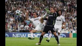 Real defender Carvalho: Peter Crouch red card was unfair and made it easy for us against Tottenham