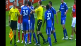 DTotD: Braga’s Paulo Cesar tries to remove a foot