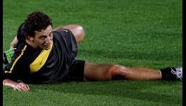 DTotD: Elano can’t stay on his feet during training