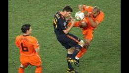 I felt like I was public enemy number one – Nigel de Jong