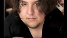 Pro Gamer Can’t Use His Hands, Will Destroy You in Street Fighter